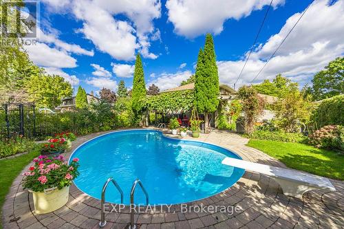 973 Sierra Boulevard, Mississauga, ON - Outdoor With In Ground Pool