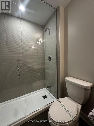 1008 - 3220 William Coltson Avenue, Oakville, ON - Indoor Photo Showing Bathroom