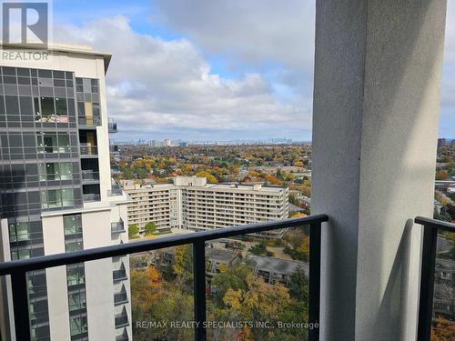 1907 - 202 Burnhamthorpe Road E, Mississauga, ON - Outdoor With Balcony With View