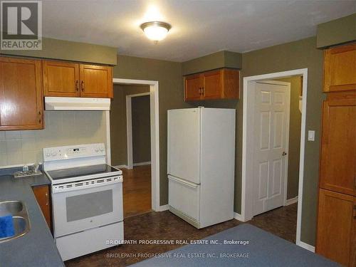 8 Heritage Road, Innisfil, ON - Indoor Photo Showing Kitchen