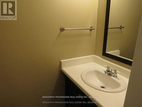 8 Heritage Road, Innisfil, ON - Indoor Photo Showing Bathroom