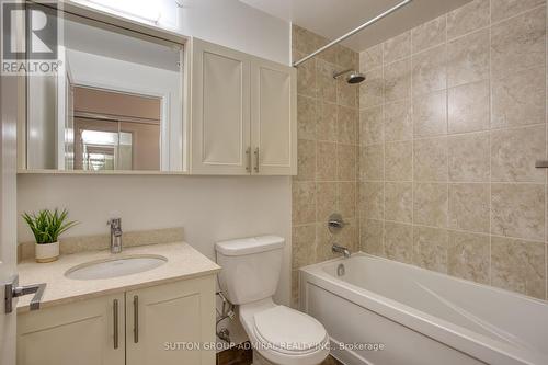 204 - 95 North Park Road, Vaughan, ON - Indoor Photo Showing Bathroom