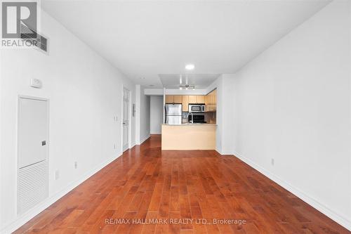 3011 - 763 Bay Street, Toronto, ON - Indoor