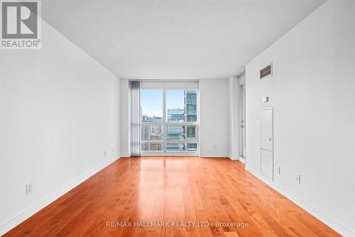 3011 - 763 Bay Street, Toronto, ON - Indoor Photo Showing Other Room