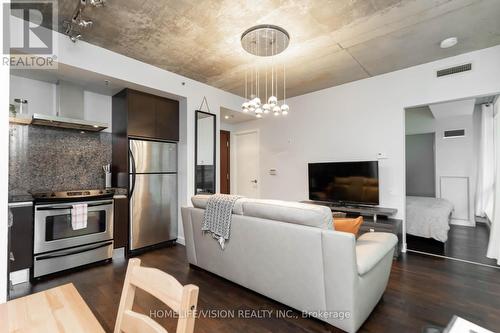 421 - 75 Portland Street, Toronto, ON - Indoor Photo Showing Kitchen With Stainless Steel Kitchen