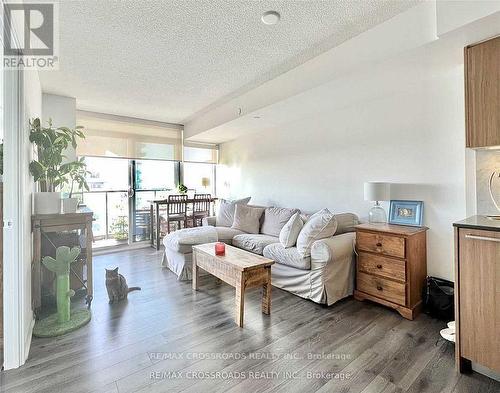 2807 - 70 Queens Wharf Road, Toronto, ON - Indoor Photo Showing Living Room