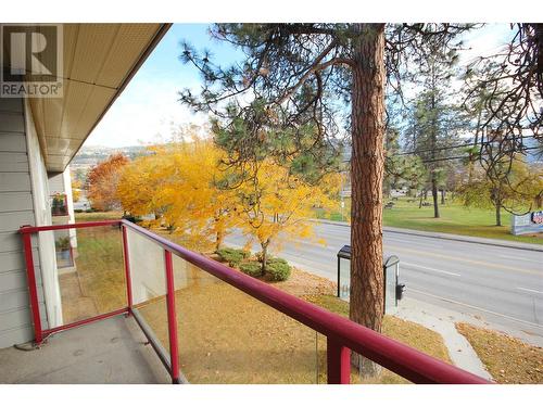 110 Skaha Place Unit# 303, Penticton, BC - Outdoor