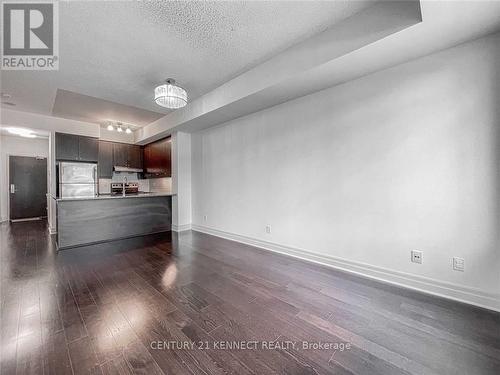 608 - 8130 Birchmount Road, Markham, ON - Indoor Photo Showing Kitchen