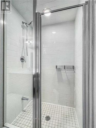 608 - 8130 Birchmount Road, Markham, ON - Indoor Photo Showing Bathroom