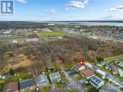 32 Felker Way, South Dundas, ON - Outdoor With View