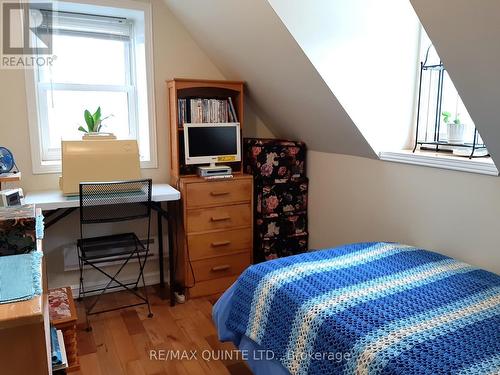 133 Bonnechere Street S, Renfrew (540 - Renfrew), ON - Indoor Photo Showing Bedroom