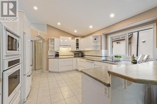 4141 Gallaghers Boulevard S, Kelowna, BC - Indoor Photo Showing Kitchen With Double Sink