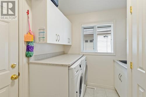 4141 Gallaghers Boulevard S, Kelowna, BC - Indoor Photo Showing Laundry Room