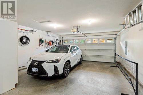 4141 Gallaghers Boulevard S, Kelowna, BC - Indoor Photo Showing Garage