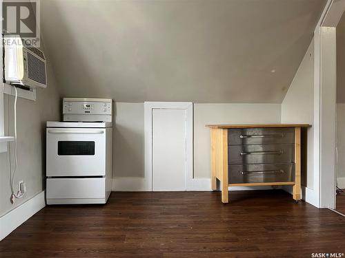 1046 Main Street N, Moose Jaw, SK - Indoor Photo Showing Kitchen