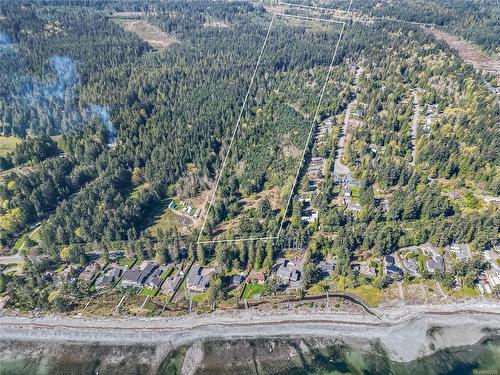 6330 Island Hwy, Qualicum Beach, BC 