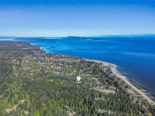 6330 Island Hwy, Qualicum Beach, BC 