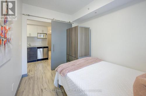 2211 - 258B Sunview Street, Waterloo, ON - Indoor Photo Showing Bedroom