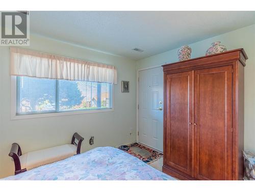 250 Pemberton Terrace Unit# 1, Kamloops, BC - Indoor Photo Showing Bedroom