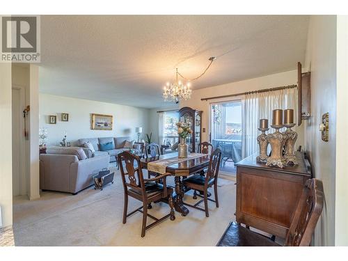 250 Pemberton Terrace Unit# 1, Kamloops, BC - Indoor Photo Showing Dining Room