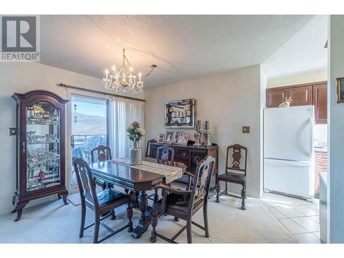 250 Pemberton Terrace Unit# 1, Kamloops, BC - Indoor Photo Showing Dining Room