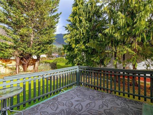 149 Cowichan Lake Rd, Lake Cowichan, BC 