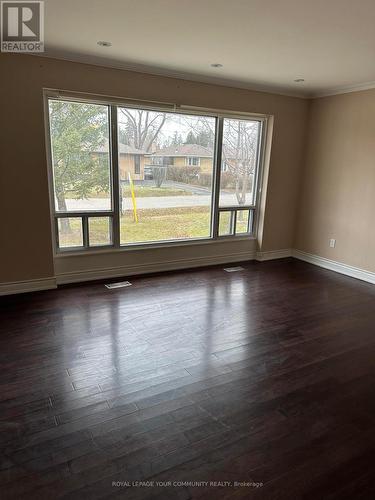 388 Allen Court, Richmond Hill, ON - Indoor Photo Showing Other Room