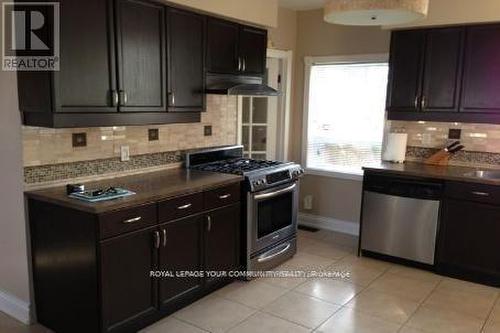 94 Elgin Mills Road W, Richmond Hill, ON - Indoor Photo Showing Kitchen