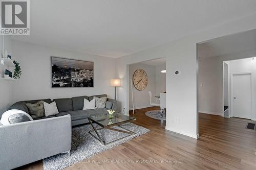 22 - 149 St. Catharine Street, West Lincoln, ON - Indoor Photo Showing Living Room