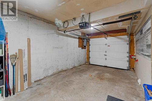 22 - 149 St. Catharine Street, West Lincoln, ON - Indoor Photo Showing Garage