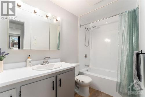 2939 Fairlea Crescent Unit#27, Ottawa, ON - Indoor Photo Showing Bathroom