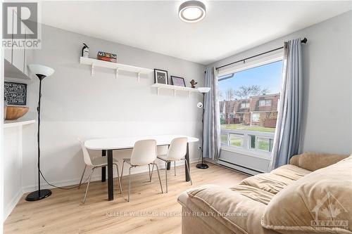 27 - 2939 Fairlea Crescent, Ottawa, ON - Indoor Photo Showing Bedroom