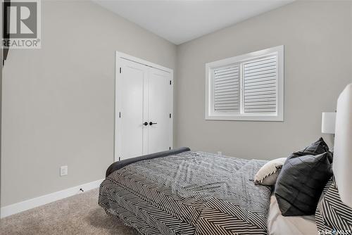 907 Traeger Manor, Saskatoon, SK - Indoor Photo Showing Bedroom