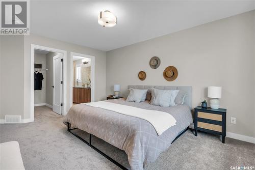 907 Traeger Manor, Saskatoon, SK - Indoor Photo Showing Bedroom