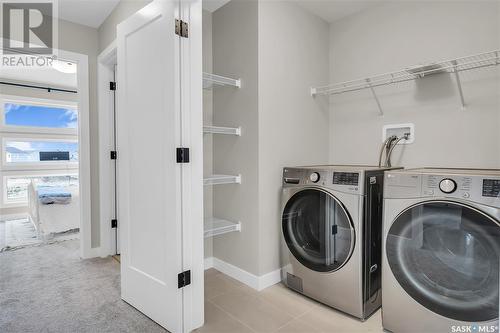 907 Traeger Manor, Saskatoon, SK - Indoor Photo Showing Laundry Room