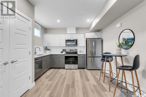 907 Traeger Manor, Saskatoon, SK - Indoor Photo Showing Kitchen With Upgraded Kitchen