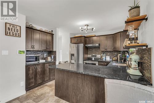 366 Wedge Road, Saskatoon, SK - Indoor Photo Showing Kitchen