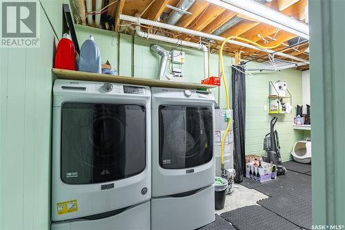 366 Wedge Road, Saskatoon, SK - Indoor Photo Showing Laundry Room