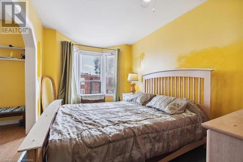 63 Clyde Street, Hamilton, ON - Indoor Photo Showing Bedroom