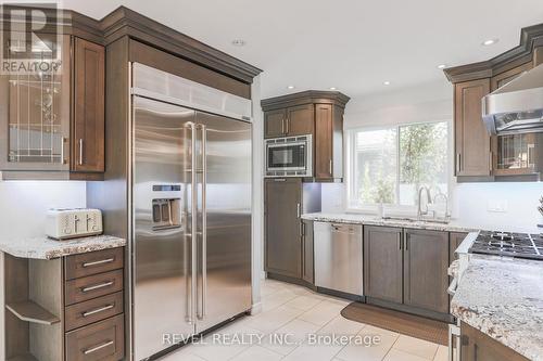 28 Wakeford Road, Kawartha Lakes (Little Britain), ON - Indoor Photo Showing Kitchen With Upgraded Kitchen