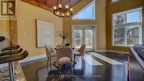 1659 Hamilton Road, London, ON - Indoor Photo Showing Dining Room