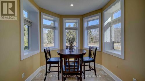 1659 Hamilton Road, London, ON - Indoor Photo Showing Dining Room