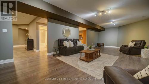 1659 Hamilton Road, London, ON - Indoor Photo Showing Basement