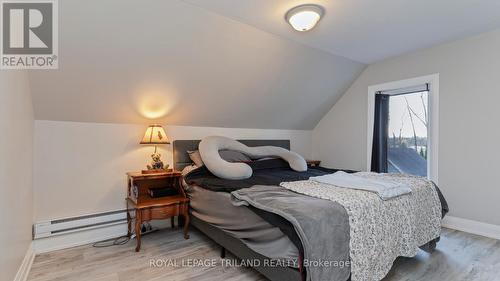 185 Queen Street, West Elgin (Rodney), ON - Indoor Photo Showing Bedroom