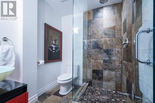 1 - 440 Wellington Street, London, ON - Indoor Photo Showing Bathroom