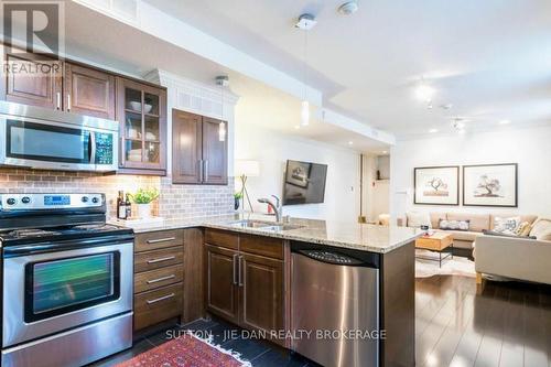 1 - 440 Wellington Street, London, ON - Indoor Photo Showing Kitchen With Double Sink With Upgraded Kitchen