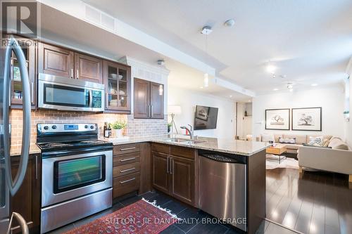 1 - 440 Wellington Street, London, ON - Indoor Photo Showing Kitchen With Double Sink With Upgraded Kitchen