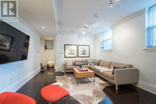 1 - 440 Wellington Street, London, ON - Indoor Photo Showing Living Room