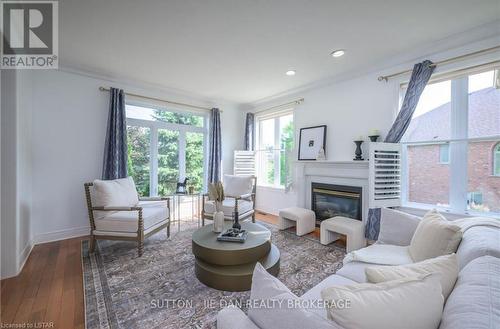 7156 Clayton Court, London, ON - Indoor Photo Showing Living Room With Fireplace