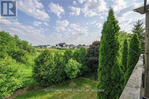 7156 Clayton Court, London, ON - Outdoor With View